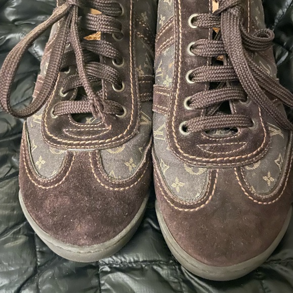 Authentic LV’s - Picture 5 of 8